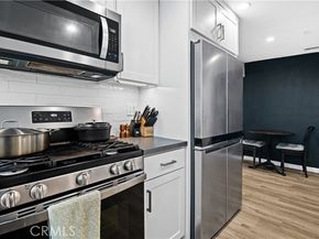 13266 Dyer Street, Sylmar (los Angeles) CA 91342