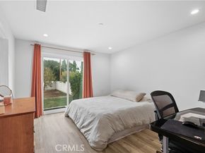 13266 Dyer Street, Sylmar (los Angeles) CA 91342