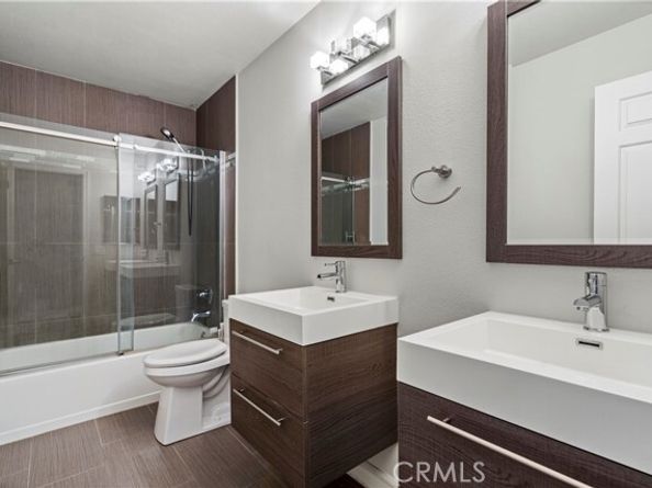 18022 RAYMER Street, Northridge (los Angeles) CA 91325