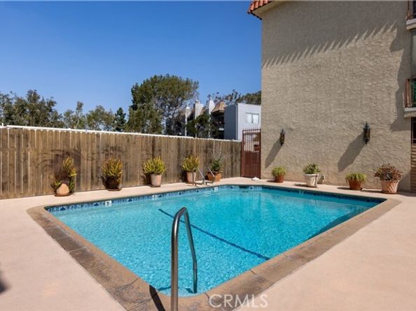 5875 Doverwood Drive 106, Culver City CA 90230