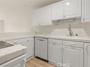 5875 Doverwood Drive 106, Culver City CA 90230
