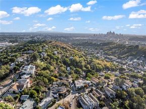 3320 Reynolds, Santa Barbara CA 90032