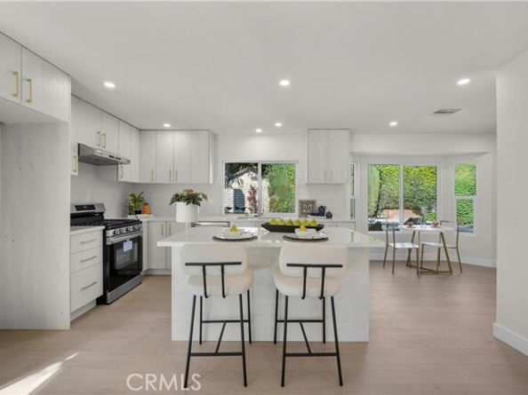 20231 Elkwood, Winnetka (los Angeles) CA 91306