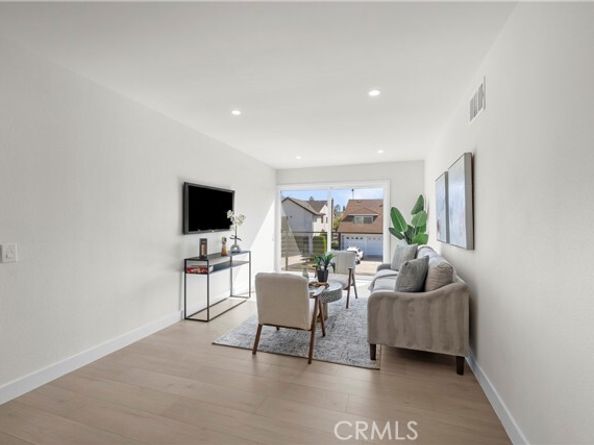 20231 Elkwood, Winnetka (los Angeles) CA 91306