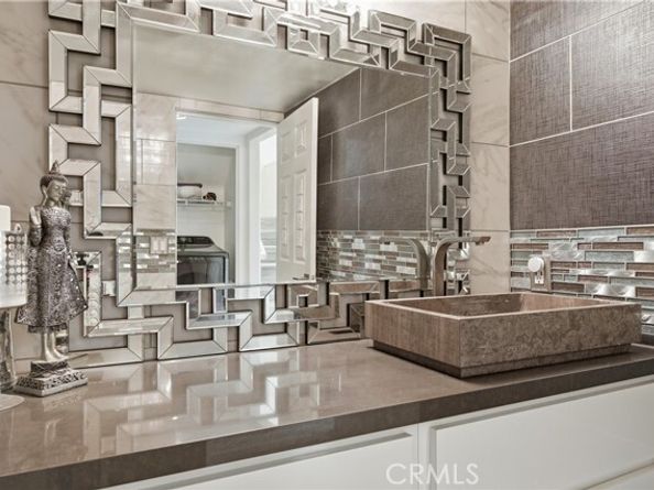 22350 Heritage Pass, Chatsworth (los Angeles) CA 91311