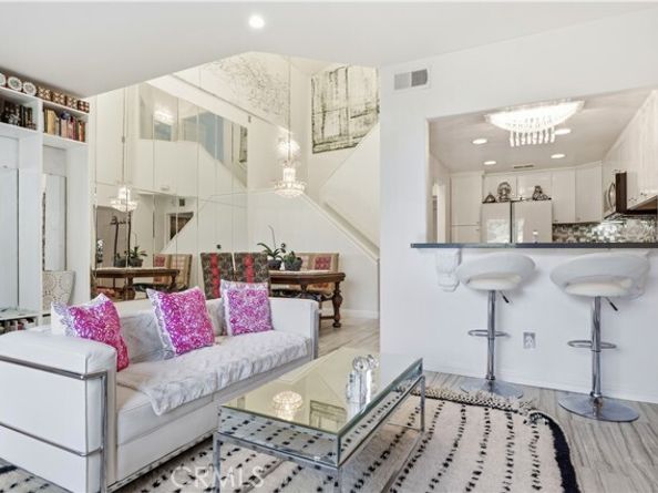 22350 Heritage Pass, Chatsworth (los Angeles) CA 91311