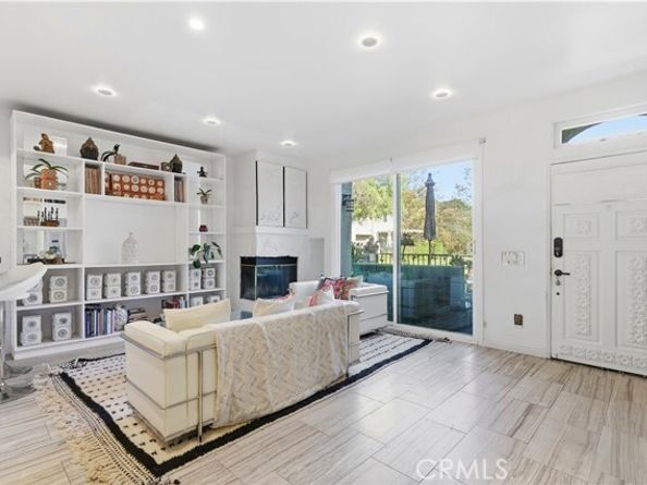 22350 Heritage Pass, Chatsworth (los Angeles) CA 91311