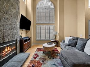 22371 Mission Circle, Chatsworth (los Angeles) CA 91311