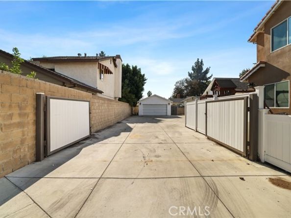 20464 Elkwood, Winnetka (los Angeles) CA 91306