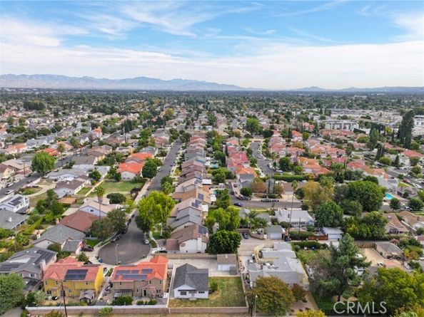 20464 Elkwood, Winnetka (los Angeles) CA 91306