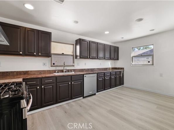 20464 Elkwood, Winnetka (los Angeles) CA 91306