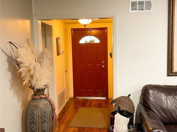 10016 Sophia Avenue, North Hills (los Angeles) CA 91343