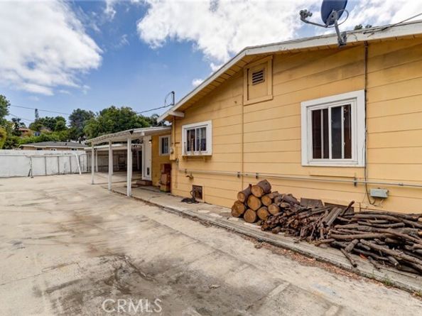 1668 Anaheim Street, Harbor City (los Angeles) CA 90710