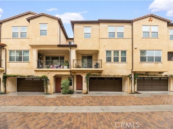 207 Winterbrook, Lake Forest (el Toro) CA 92610