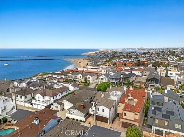 222 Orchid Avenue, Corona Del Mar (newport Beach) CA 92625