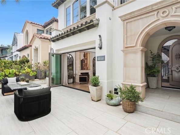 222 Orchid Avenue, Corona Del Mar (newport Beach) CA 92625