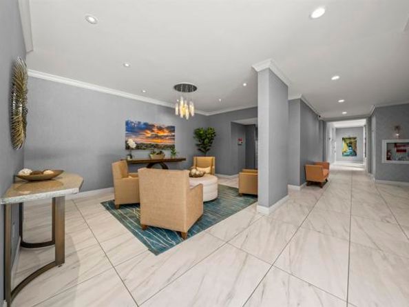 2500 Torrey Pines Road 305, La Jolla (san Diego) CA 92037