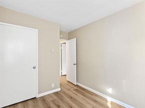 8448 Via Sonoma 100, La Jolla (san Diego) CA 92037