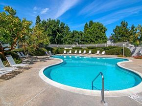 8448 Via Sonoma 100, La Jolla (san Diego) CA 92037