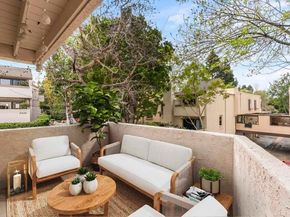 8448 Via Sonoma 100, La Jolla (san Diego) CA 92037