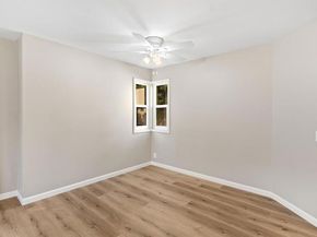 8448 Via Sonoma 100, La Jolla (san Diego) CA 92037