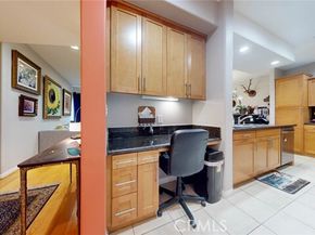 4821 Bakman Avenue 405, North Hollywood (los Angeles) CA 91601
