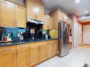 4821 Bakman Avenue 405, North Hollywood (los Angeles) CA 91601