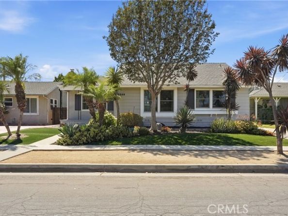 3249 Petaluma, Long Beach CA 90808