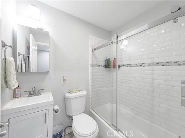 3417 Arlington Ave, Los Angeles CA 90018