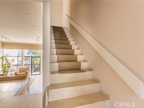 5336 Marina Pacifica, Long Beach CA 90803