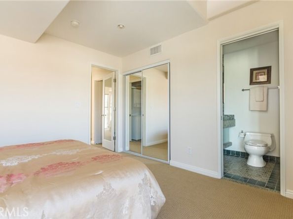 5336 Marina Pacifica, Long Beach CA 90803