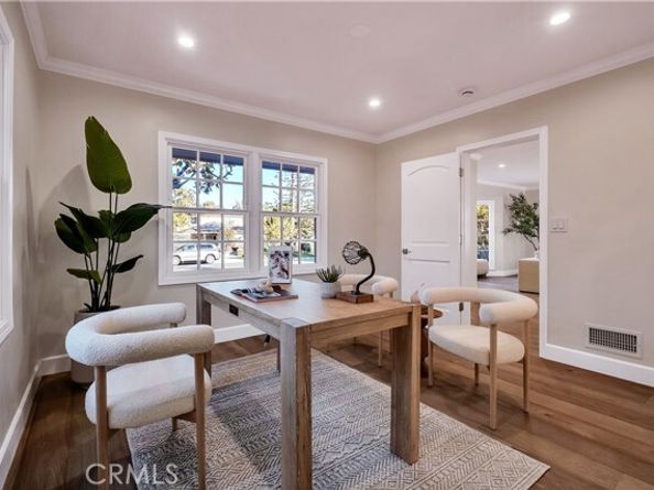 4001 Pine, Long Beach CA 90807