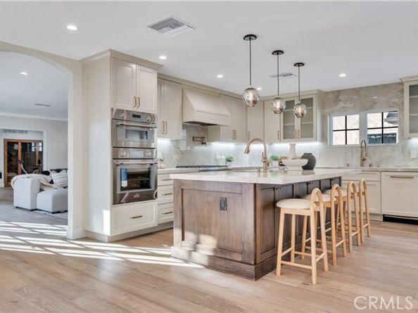 4001 Pine, Long Beach CA 90807