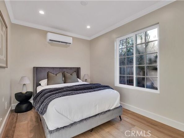 4001 Pine, Long Beach CA 90807