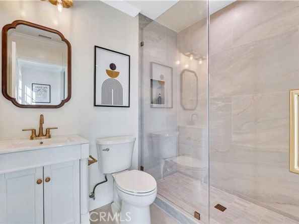 4001 Pine, Long Beach CA 90807