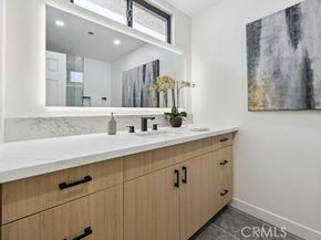 6101 Fulton Avenue 8, Van Nuys (los Angeles) CA 91401