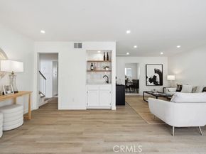 6101 Fulton Avenue 8, Van Nuys (los Angeles) CA 91401