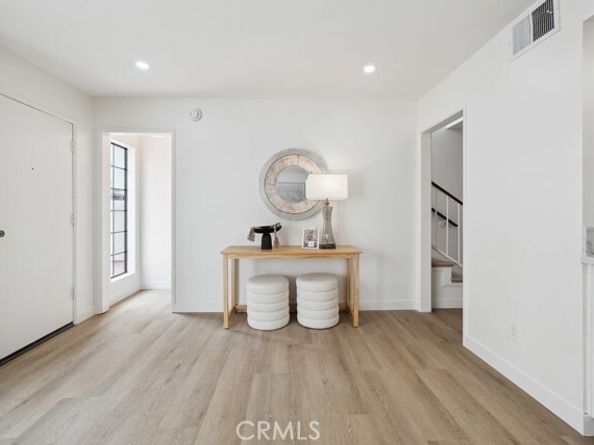 6101 Fulton Avenue 8, Van Nuys (los Angeles) CA 91401