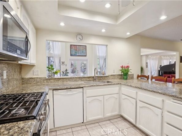 5625 E Calle Canada, Anaheim CA 92807