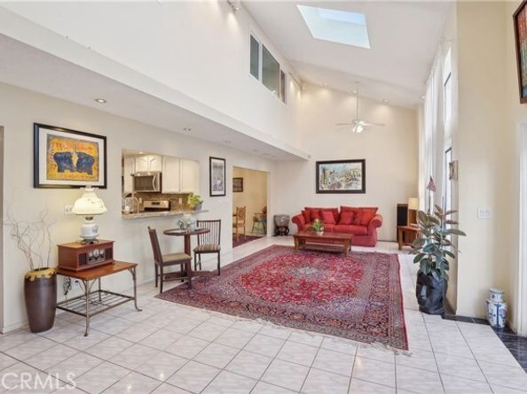 5625 E Calle Canada, Anaheim CA 92807