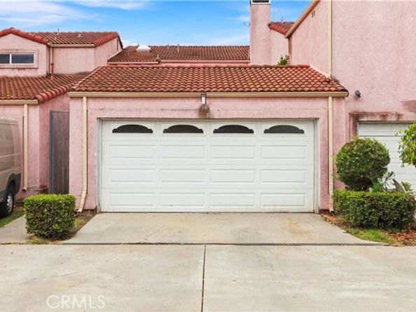 106 Racquet Club, Compton CA 90220