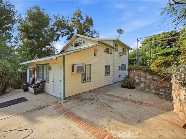 10064 Sunland Boulevard, Sunland (los Angeles) CA 91040