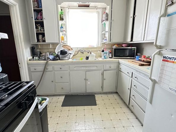 2031-2033 Chanslor Avenue, Richmond CA 94801