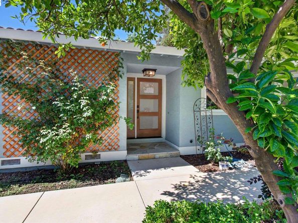 22 Jib Ct, Pleasant Hill CA 94523