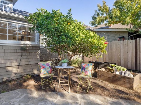 3246 Garfield Ave, Alameda CA 94501