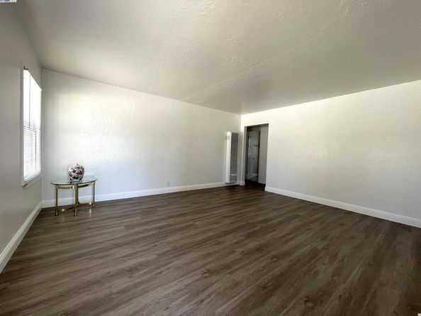 6600 Lucille St, Oakland CA 94621