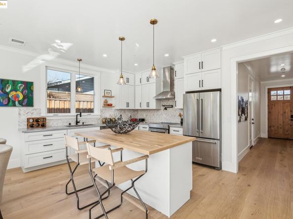 2310 Eighth St, Berkeley CA 94710