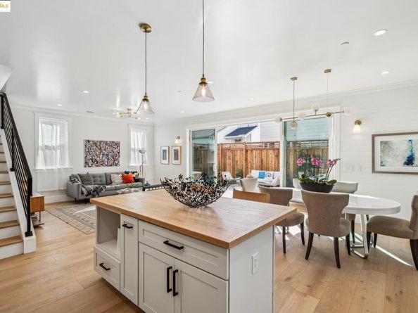 2310 Eighth St, Berkeley CA 94710