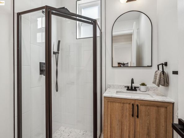 2310 Eighth St, Berkeley CA 94710