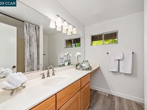 1909 Country wood Ct, Walnut Creek CA 94598